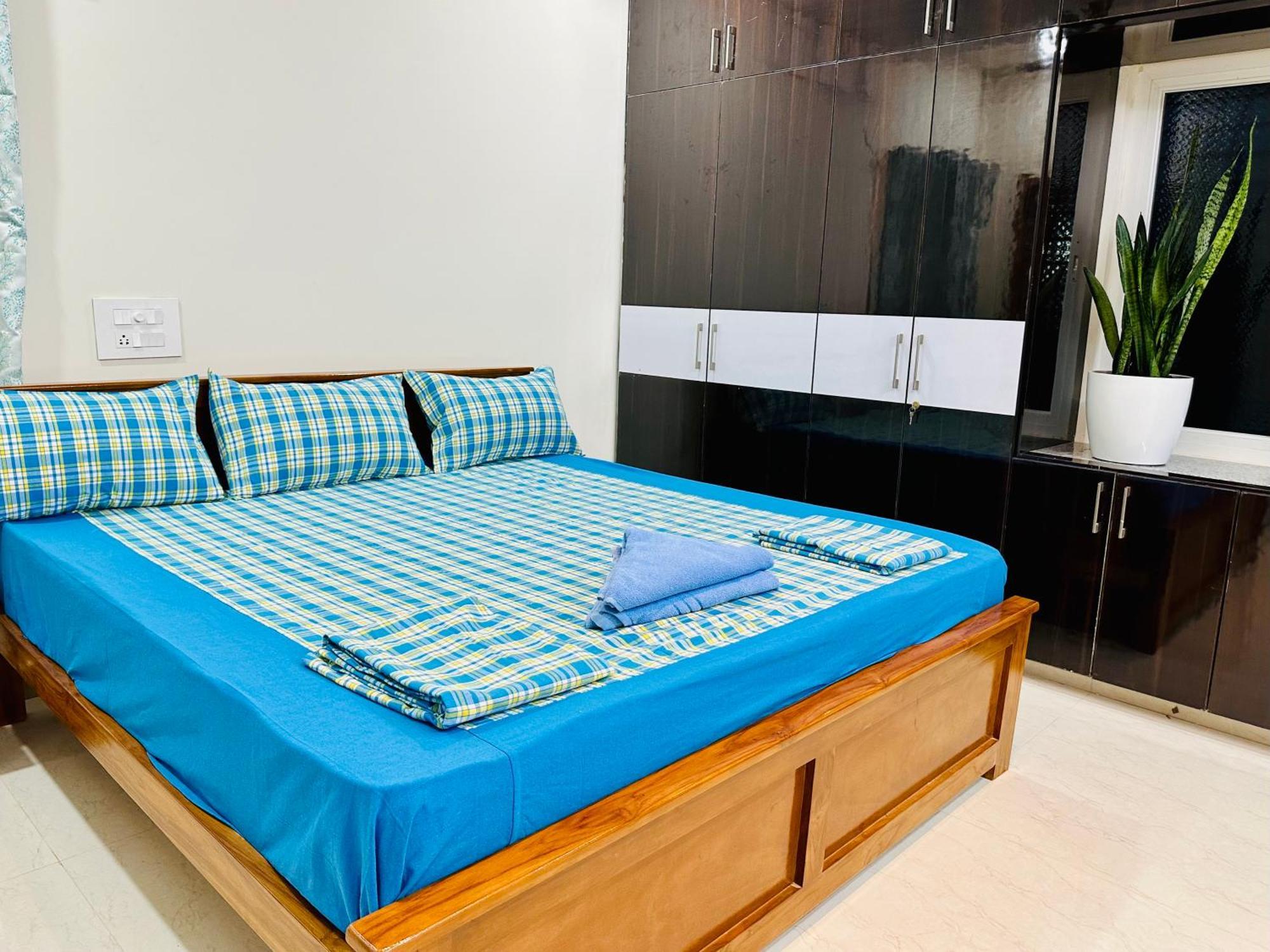 Truelife - 3Bhk Ac Apartments For Large Family - Best Location - Direct Flyover To Alipiri Gate - Walk To Ps4 Veg Restaurant - Modular Kitchen - Super Fast Wifi - Android Tv - 250 Jio Channels - Easy Access To All Temples - Top Service With Lots Of L Tirupati Esterno foto