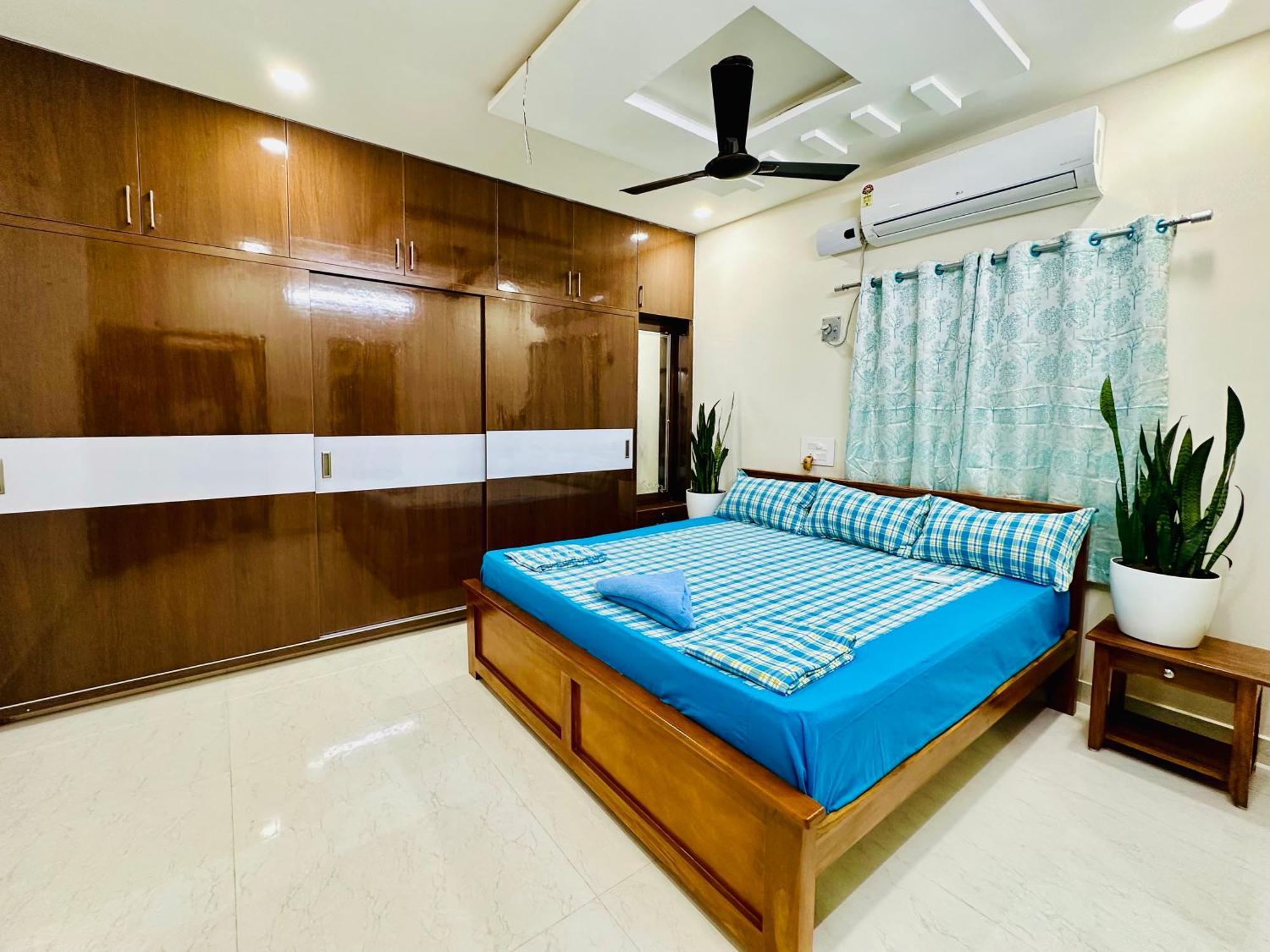Truelife - 3Bhk Ac Apartments For Large Family - Best Location - Direct Flyover To Alipiri Gate - Walk To Ps4 Veg Restaurant - Modular Kitchen - Super Fast Wifi - Android Tv - 250 Jio Channels - Easy Access To All Temples - Top Service With Lots Of L Tirupati Esterno foto